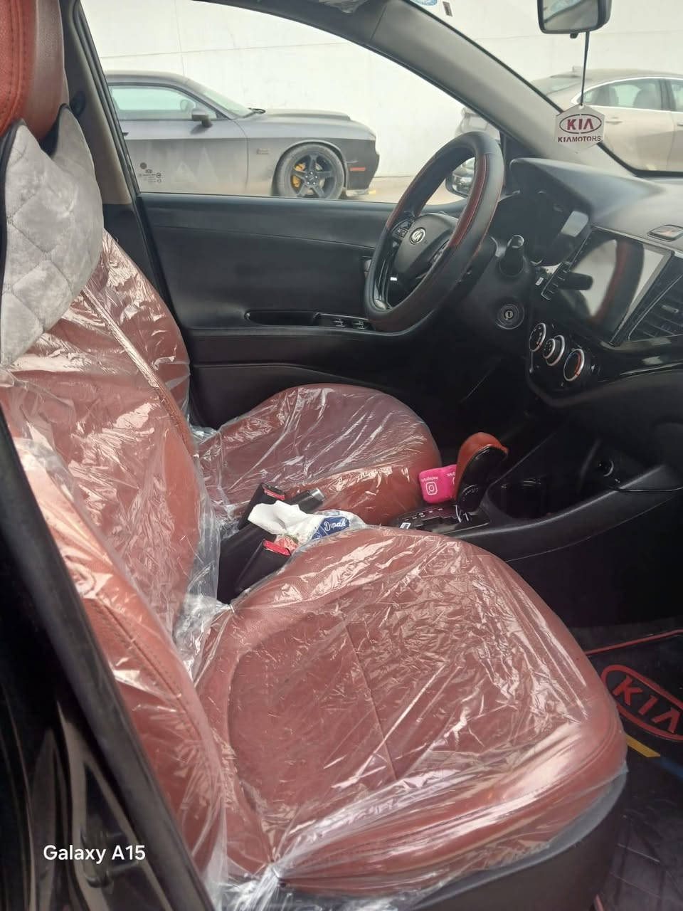 <<  كيابيكانتو >>    KIA شكل جديد نفخ 
ابودمار..موديل سيارة [[ ٢٠١٣ ]] والسيارة بدون صبغ شرط..وماشية قليل سيارة.
-أتصال علرقم//***********
-مكان سيارة كركوك.
-سعر السيارة (( 85 )) ورقة.
- المنشأة السيارة صناعة كوري. 
 -رقم سليمانية بأسمنا شرط التحويل أوالوكالة.
-مواصفات السيارة وارد خليجي فول سلايد مواصفات خاصة ...كير أوتوماتيك.. مكينة اربعة سلندر المرغوب...تبريدثلج..وتدفئة..سويج جداحة...داخل سيارة مطعم كشنات مخمر احمر جلد بلاد...شاشة أيباد فول HD وكاميرا دشبول نفس كياريو...ويل كروم حجم اطارات١٤ جديد...مانع ضباب..جامات كهرباء..مرايات كهرباء...تحكمات طرفين بلستيرن..بلوثوث..اواكس...ستوب لايت..يدات نيكل...مرايات شفط...يو بي أس...جنح علصندوق بلادي...وكشن جك...أسبير جوكر علشركة...صندوق بصمة بلاد...دوسات سبورت بلاد...السيارة بدون مصروف جاهزة* كركوك, العراق
