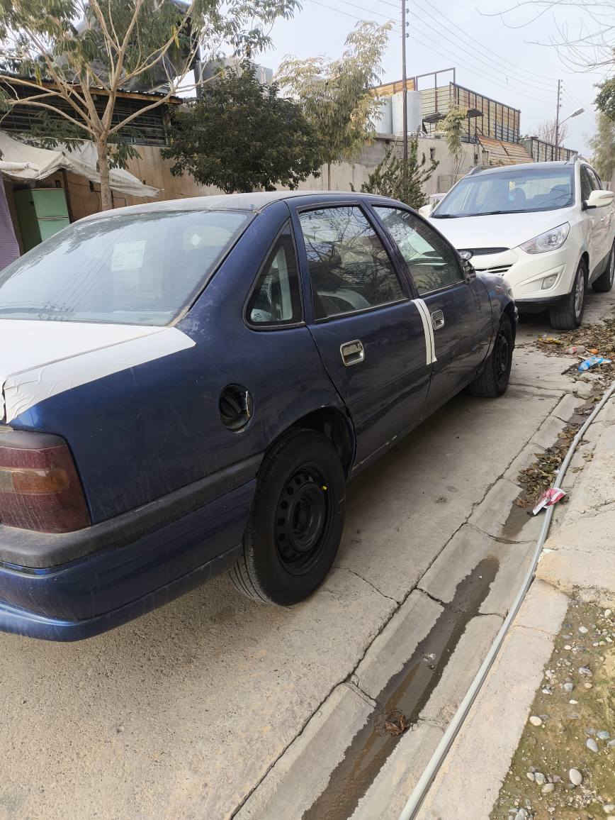 السلام عليكم ورحمة الله وبركاته سياره فكترا موديل 1992 حجم 18سنويه ل 30 كابون بانزين  ما ناقصها الكير بشرط والمحرك ببي صرف واكعه ورقتين للمكينه السياره 35وبيها مجال قليل وهذا رقمي *********** خابرني وتدلل كركوك, العراق
