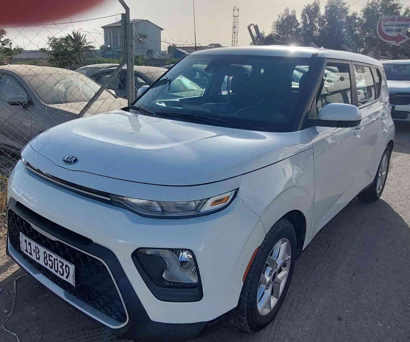 صول ٢٠٢٠ 
ماشيه ٨٩ 
مكينه ٢٠٠٠ دوش 
حادث امريكا جاملغ خلفي ايمن ونص قبق الجنطه ونفسهن معدلات 
سياره بدون تبديل نفس القطع 
تحديد مسار 
٣ انظمة قيادة 
رادار امامي وخلفي وجانبي 
***********
***********
بغداد حي الجهاد
