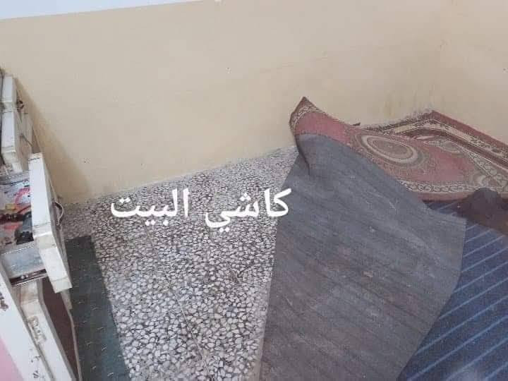 دار للبيع النجف الاشرف حي الرحمه شارع 20
غرفه وصاله ومطبخ واستقبال 100 مربعه سعر 25 مليون بيع مستعجل مكتب سور النجف*********** واتساب
***********
