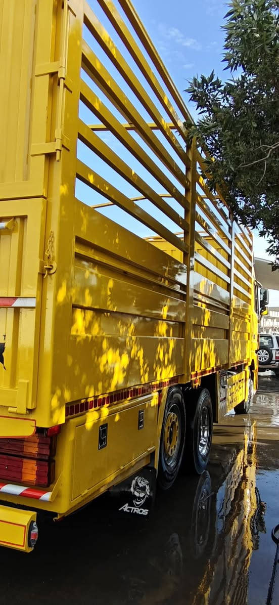 البيع موديل ٢٠٠٧ مواصفات ريتايدر عرجه دبل جربايه حجم ٤٤ بدي جديد تخم تاير جديد   سنويه جديده بسمي 
***********
