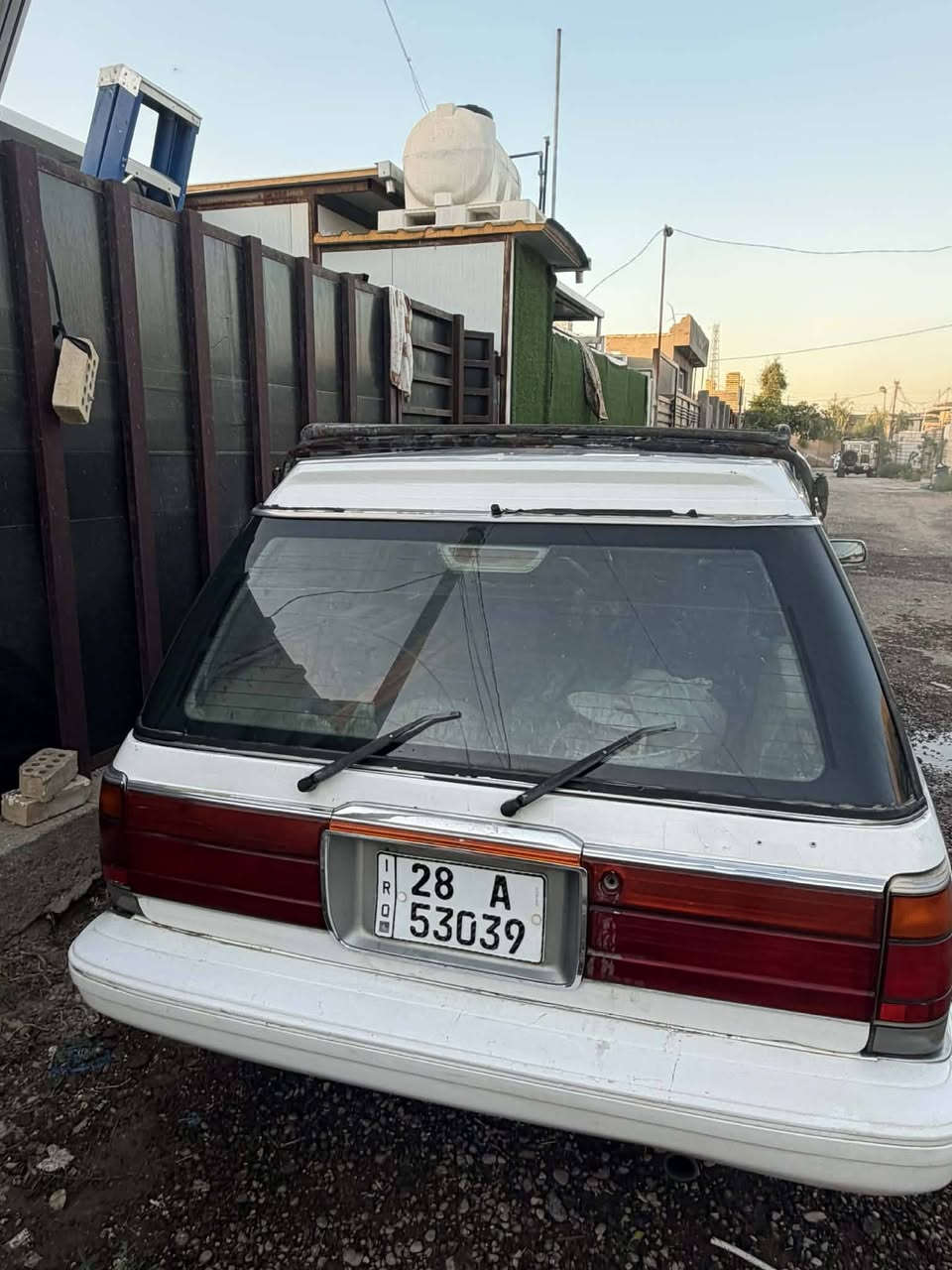 السلام عليكم للبيع موديل 89 سمكره وصبغ جديد تخم تاير 
السعر 65 وبيه مجال
 ***********
