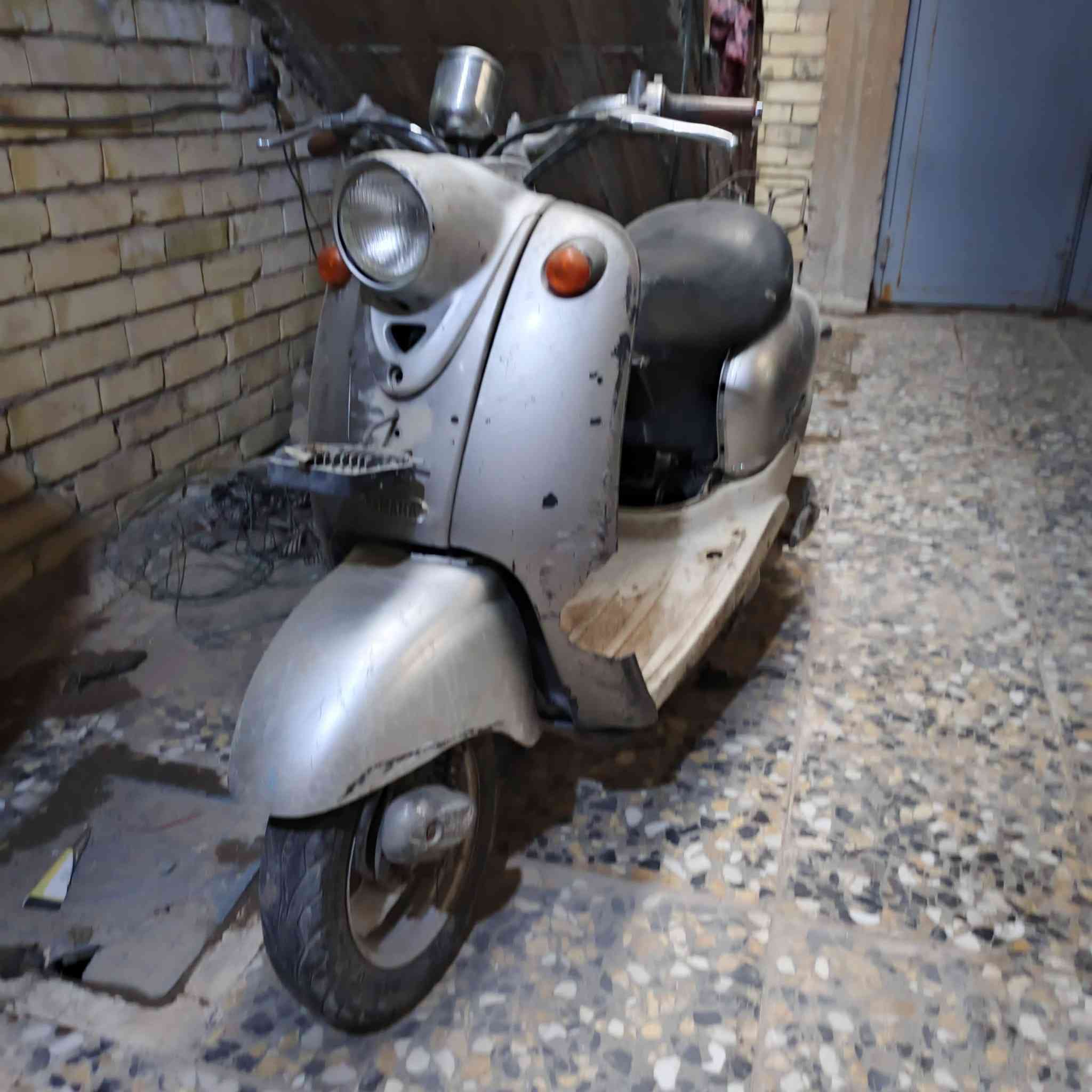 السلام عليكم دراجه للبيع والسعر 150
***********
***********
بغداد شارع 20 عبيدي
