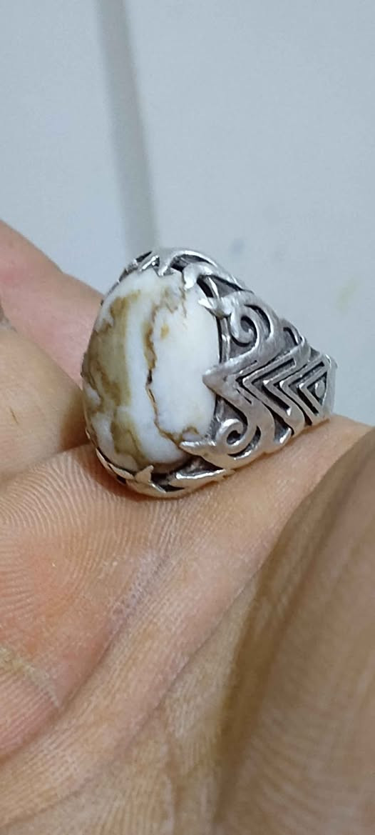 خاتم قديم 
حجر العطف اصلي  
عيار الفضه925
محبس اصلي حجر ومعدن شرط الفحص تتأكد اصلي او لا
سعره30 البصرة, العراق


**إذا كنت صاحب هذا الإعلان وتريد حذفه لأي سبب، رجاءا أرسل رسالة إلى الدعم الفني**