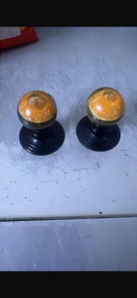 سلام وعليكم عندي هذني البوصلات مزقوقات  07806189235