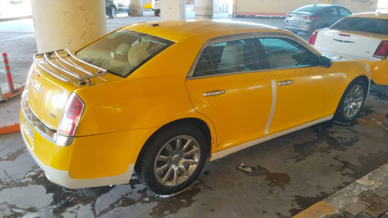 السلام عليكم أوباما 11مكفوله رقم بغداد بااسمي مكينه كير اكسل حداديه تخم تاير السعر 155 وبيهه مجال للاتصال ***********ابوعلي
