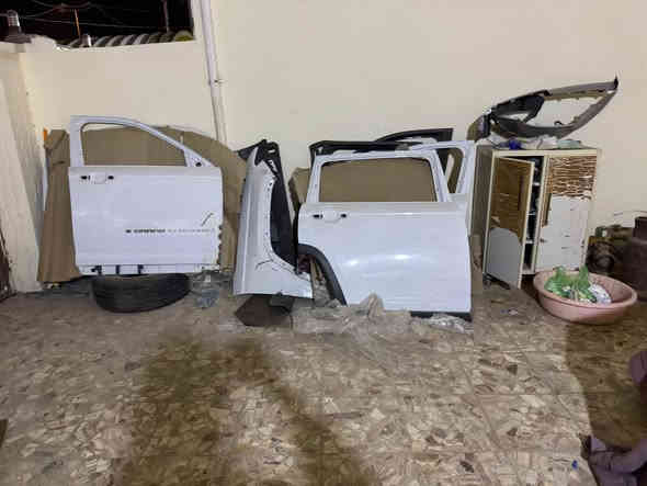 تتوفر اغراض جيب كراند شيروكي الشكل الجديد خمسه راكب وسبعه راكب الشكل الجديد من موديل 2021 إلى 2025 
1- ابواب السايق وخلف السايق وخلف الراكب لون ابيض مصفر
2- طبكة راديترات 
3- شوته مع الخرطوم
4- زوج ويل كب مع الاطار حجم ٢٠
5- دعاميه اماميه سبعه راكب لون ابيض وخمسه راكب لون ابيض واسود 
6- لايتات إماميه ايسر وايمن 
7- بروجكترات ايسر وايمن مع القواعد 
8- رادارات اماميه وجانبيه 
للطلب والاستفسار يرجى الاتصال على الرقم 
*********** ديوانية
