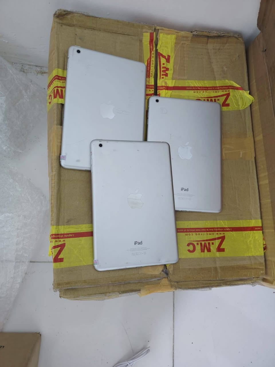 #جملةفقط
آيباد ابل مستعمل امزون نظيف 
شرط فحص شغال كلها
كيبل شحنومع كل قطعة وكفر مجانآ

سعر القطعة فقط 35الف
اقل كمية 50قطعة
المبلغ الكلي 1750.000واصل بغداد
العنوان اربيل/سنتر/ ازهرالداؤودي
للاستفسار والتواصل يرجى مراسلة واتساب
***********
