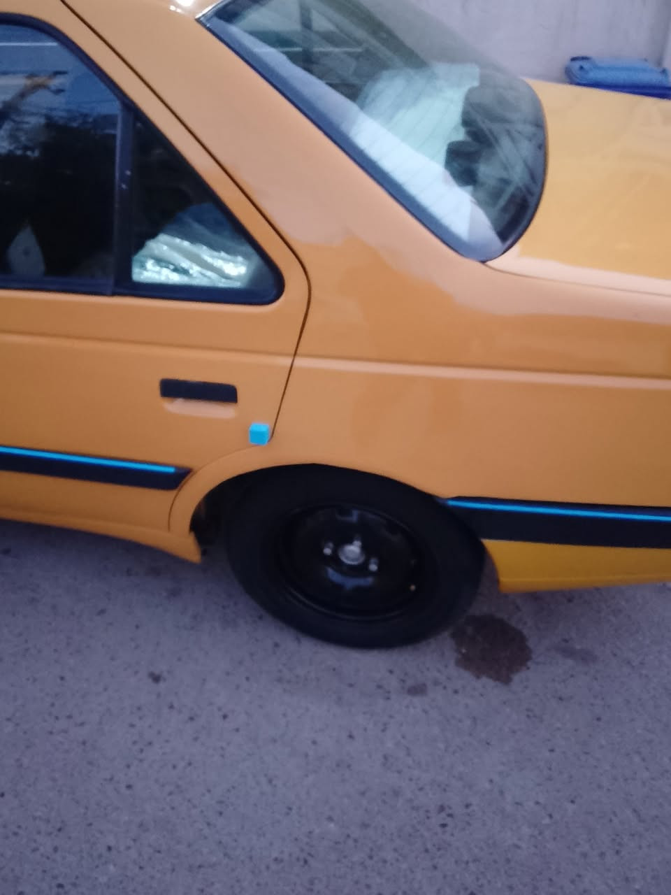 السلام عليكم ..بيجو ج ل اكس موديل ,10 محدثه لميس السياره معمره بالكامل مصبوغه فرن لأن جانت متروكه التفاصيل بالفيديو المكان الدوره الاثورين ***********
