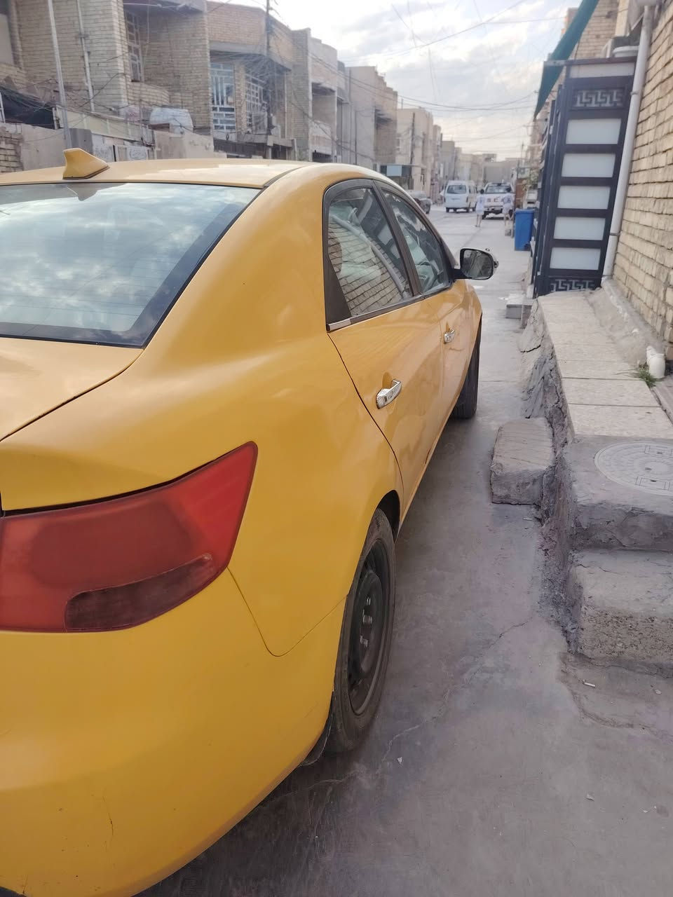 كيا فورتي مديل ٢٠١١ باسمي مكاني بغداد الشعب السعر ٧٨ وبيها مجال ضررها بالحوض شبر.
***********
