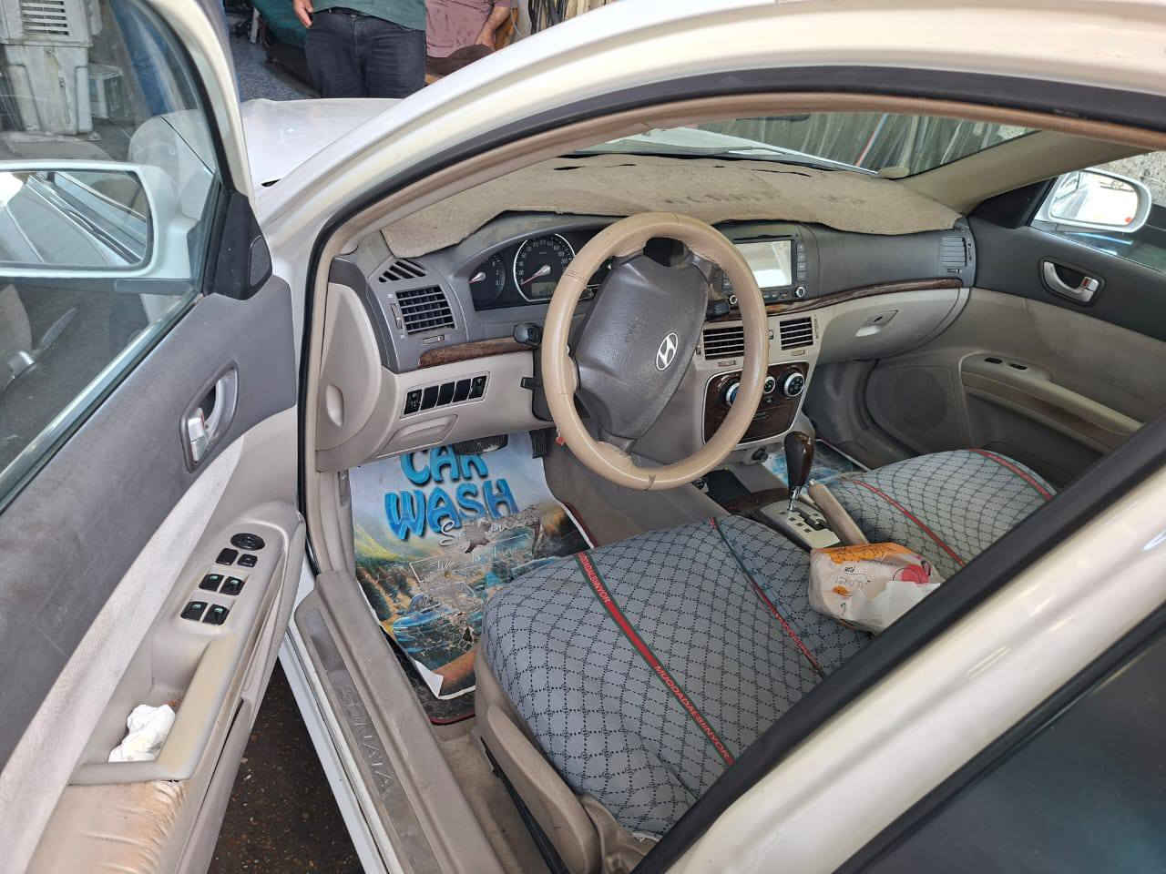للبيع سونتا خليجي موديل ٢٠٠٦ ماشيه ١٨٤ مكينه ٢٤٠٠ بيها صبغ جاملغ وشويه بالبنيد سيارة جهازة من كلشي السعر ١٠٥ وبيها مجال السيارة بسمي مكاني بغداد اي استفسار الاتصال على ***********
