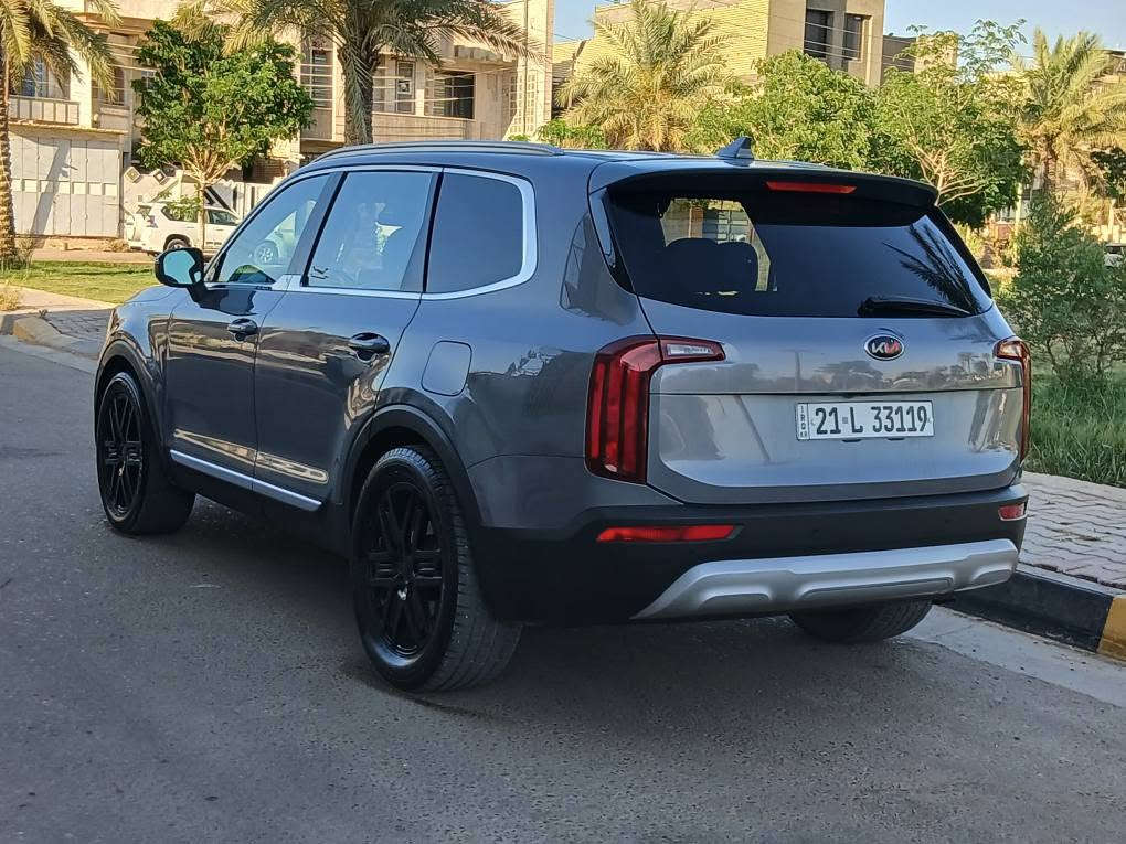 اسلام عليكم للبيع كيا تلورايد 
موديل 2021 وارد أمريكي 
ماشيه 50 ميل 
حادثها چاملغ امامي فقط مبدل اصلي 
مواصفات EX  
حجم المحرك 3800 
6V 
7 راكب تلث قطع تبريد 
فول رادار امامي + خلفي 
تحديد مسار 
رادار جانبي 
كامره دوارة ابل كار ابلي 
تشغيل عن بعد السيارة جديدة وجاهزة من كلشي مابيها اي نقص 
السعر 205 بيها مجال بسيط 
الاستفسار اكثر اتصل // *********** 
عنوان السيارة كربلاء المقدسة بيع او مرواس حسب القناعه البصرة, العراق
