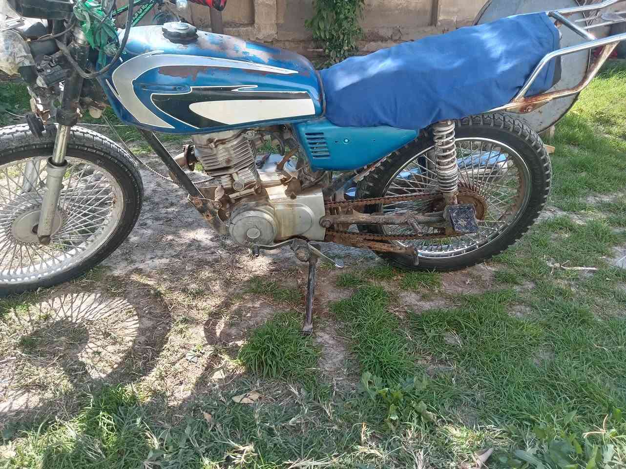 تايكر 18 بدون اوراق
السعر 200 مكاني حله شراي يتصل ***********
