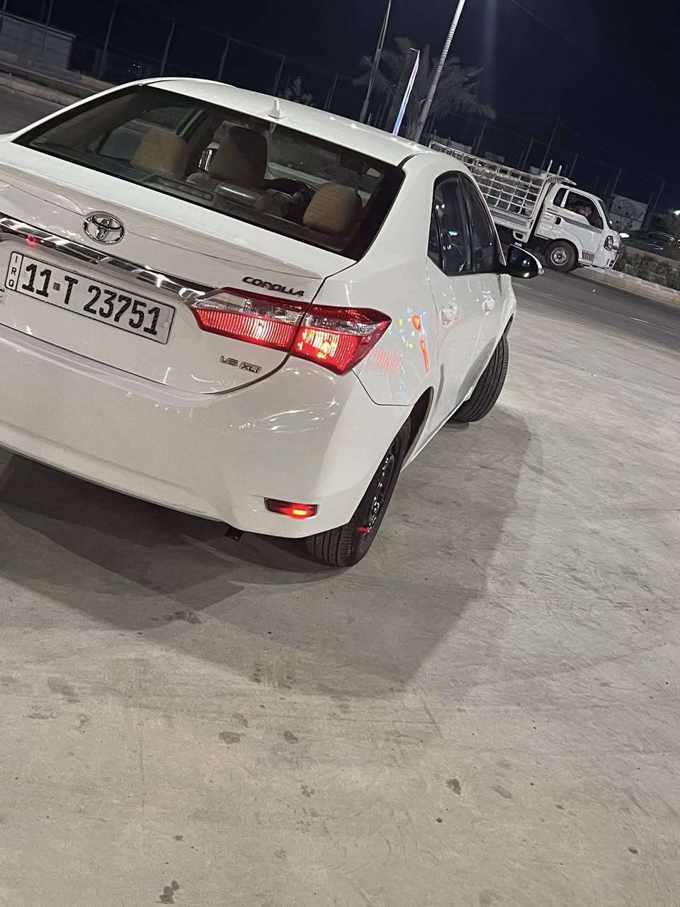 السلام عليكم كورلا موديل 2015 الشركه العامه للبيع أو مراوس حسب القناعه السعر 135 مكان السياره كوت  واسط شارع النسيج سياره كفاله من الضربه فقط كارتات  ولقماره جانت سيبايه وهاذ ه اثر السيباره تخم تاير جديد حداديه امامي خلفي جديد رقم بغداد بسمي مداور ثاني يوم 
***********ابو كيان 
***********
