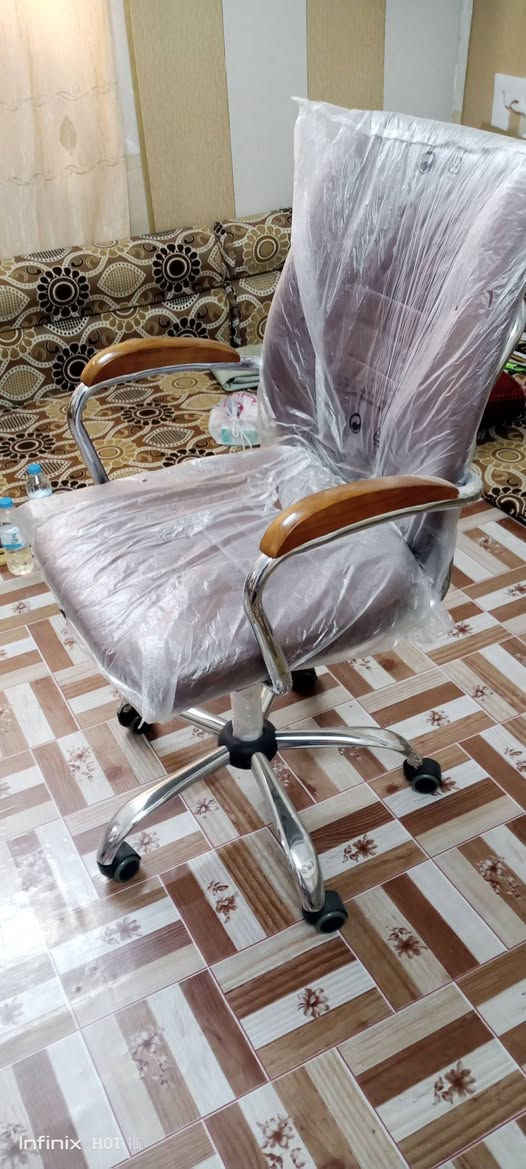 كابسة صاج غازية + كرسي مكتب جديد للبيع للاستفسار الاتصال على الرقم ***********
البصرة القبلة
