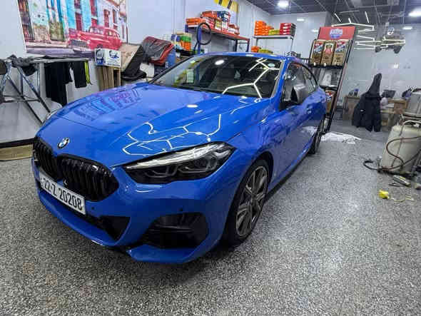 للبيعBMW 235Mب موديل 2024

فول أعلى فئة

محرك 2.0 توين باور تيربو صاروخ 292 حصان والعزم 420 نيوتن

ماشيه 9 الاف فقط شبه زيرو

المواصفات خاصة 1/1

1.نظام الأوتو بارك (ركن السيارة بدون تدخل السائق) 

2.نظام البارك إسيست (امكانية ارجاع السيارة بالكراج تلقائي)

3.كامرات 360 درجة عدد 4 محيطيه 3D

4.فتحة سلايد روف

5.داتا شو Head Up Display (يعرض بالجامه الامامية)

6.نظام صوت Harman/Kardon Logic 7

7.شاشة كبيرة متصله 

8.فتح الصندوك بالقدم 

9.لايت ليزر اصلي داينمك

10.كشنات جلد لون  كريمي الكشنات كهرباء وخزن ميموري 

11.تدفئه بالمقود والكشنات

12.تصعيد وفتح الزجاج بالبصمه

13.حساسات امامي خلفي جانبي

14.اضاءة محيطية متغيرة الالوان

16.نظام تعتيم بالمري Auto Dim

17.شفتات بالمقود

18.شاحن تلفون وايرلس

19.نظام الترحيب عن الاقتراب من السيارة

20.ابل كار بلي وايرليس

21.رادار امامي

22.رادار النقطة العمياء

23.رادار الخروج عن المسار

ضررها بنيد مبدل ومصبوغ

مكان السيارة بغداد الكرادة ترهم مراوس حسب القناعة
***********

