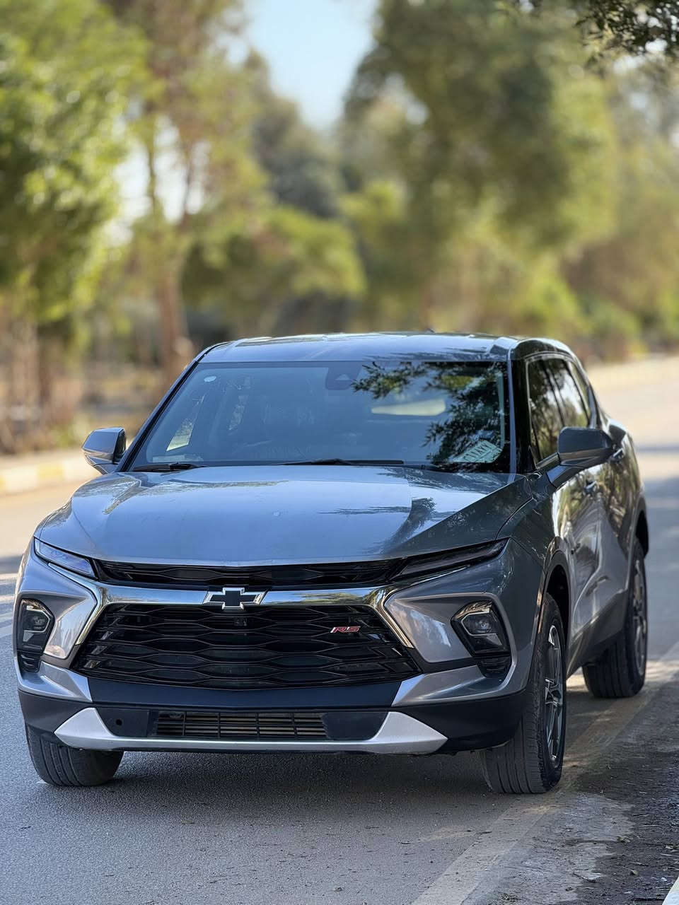 السلام عليكم 
بلايزر 2023 دخول جديد بدون رقم تترقم جميع محافظات العراق 
مكينه 2000تيربوً 
ماشيه 23mi 
السياره بدون صبغ ولا تبديل ليبل واحد 
صور الضرر مرفقه بالمنشور 
لاستفسار /*********** 
السعر 193 وبي مجال 
موقعها / بابل _لمسيب
