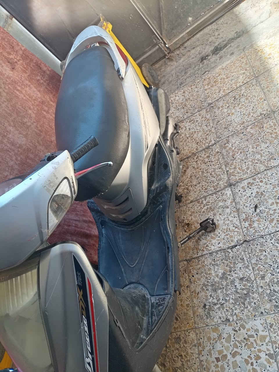السلام عليكمدراجة ثريز لبيع   محرك على بلاد سعر 450 وبيها مجال بغداد مدينة الصدر قطاع ١٧ هاتف ***********
