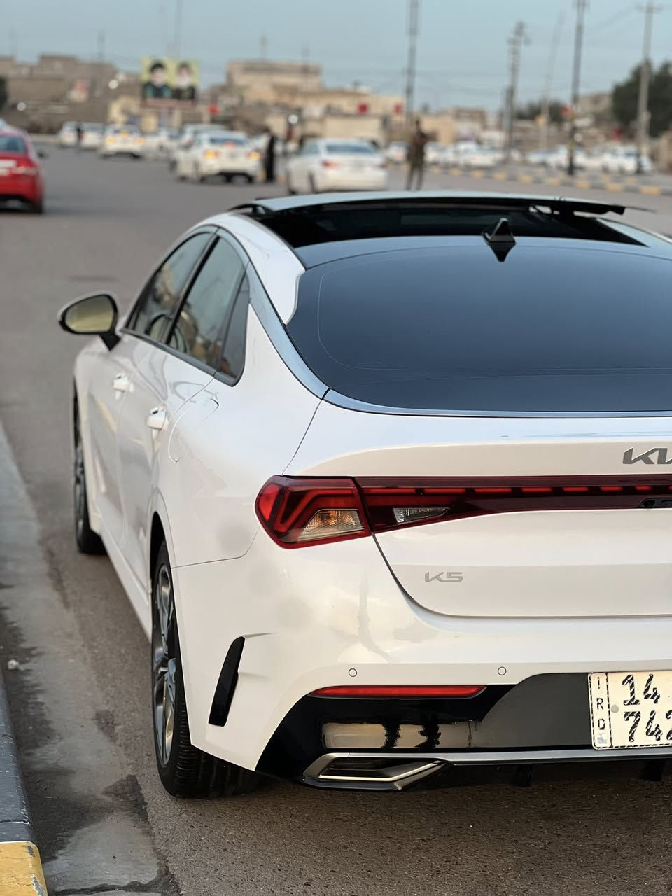 سلام عليكم
K5 2024  فول لأخير اي اكس 

مواصفات 

لد متكامل داخل الغرفه 

بصمه دخول ذكي

كشنات تدفئه 

لايت امامي ذكي عالي وناصي Auto 

شاشه متصله حجم 12.3 

شحن هاتف لاسلكي 

ابل كار بلي اندرويد اوتو لاسلكي 

هاند بريك بصمه

تشغيل عن بعد 

مثبت سرعه 

نضام ABS

مانع انزلاق حساس أطارات 

اطارات تخم جديد

بك لايت ليد 

رادارات جانبيه 

رادار امامي وخلفي

مراقبة النقطة العمياء

رادار الخطوط البيضاء 

اشاير بالمري 

مقعد امامي كهرباء 

نضام قياده أيكو + سبورت +سمارت +نورمال

بلوتوث + aux + usb + type-c 

فول تحكم ستيرن

كير أوتو + عادي

اوتو بريك  

‏ ‏الخريطة

توقف ذاتي عند الرجوع

صندوك بصمه

‏AUTO HOLD

نظام الملاحة

مصابيح خلفية LED

مصابيح ضباب LED

السياره وارد امريكي 

خاليه من اي نقص ***********
