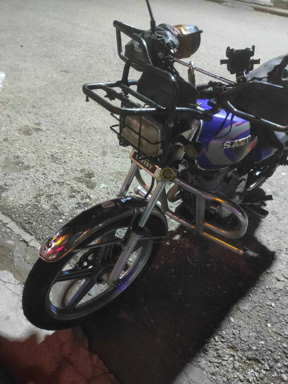 سافيني 2022 ما محتاج شي تايرات جديد منفيس اصلي مكنة كبس وع الفحص
موجود اربيل ***********
