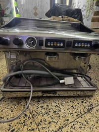 ماكنة قهوة إكسبريس إيطالي الصنع كوين اتصل 07877048222 او07861040576