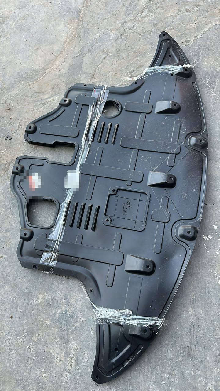 يالله
وصول درع محرك كيا سورنتو كل الموديلات
واقيات طين اصلي امامي وخلفي كل الموديلات
يده لايت كيا سورنتو 2024
بطاين جاملغ اصلي امامي
دسكات اصلي امامي وخلفي 
***********  وتساب
***********
توصيل متوفر لكل المحافظات
