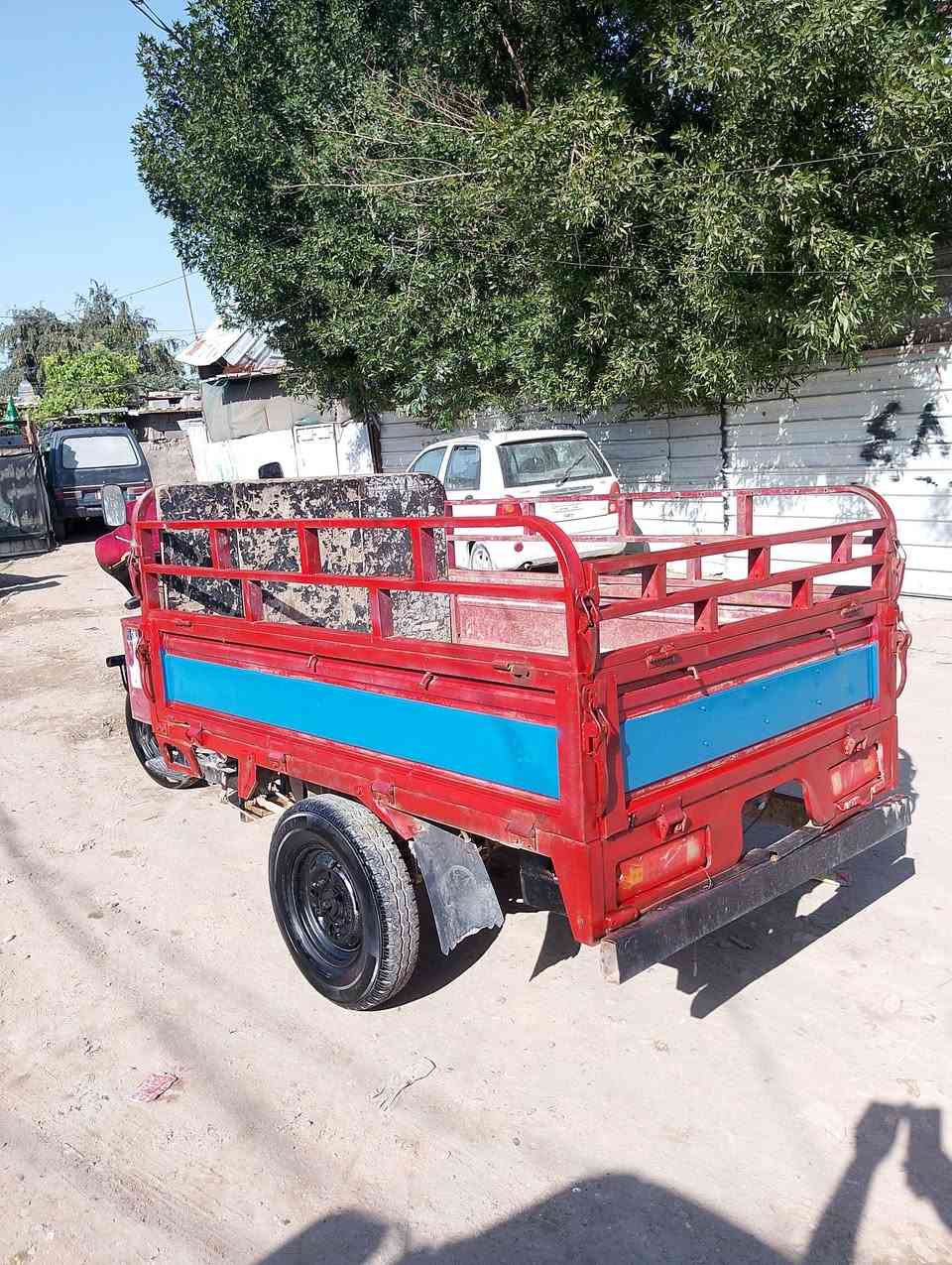 السلام عليكم ستوته دايوان ٢٠١٥ اوراق كامله مكينه حلوه جديده 2024 العنوان بغداد حي  العامل السعر 700 مبايل ***********
