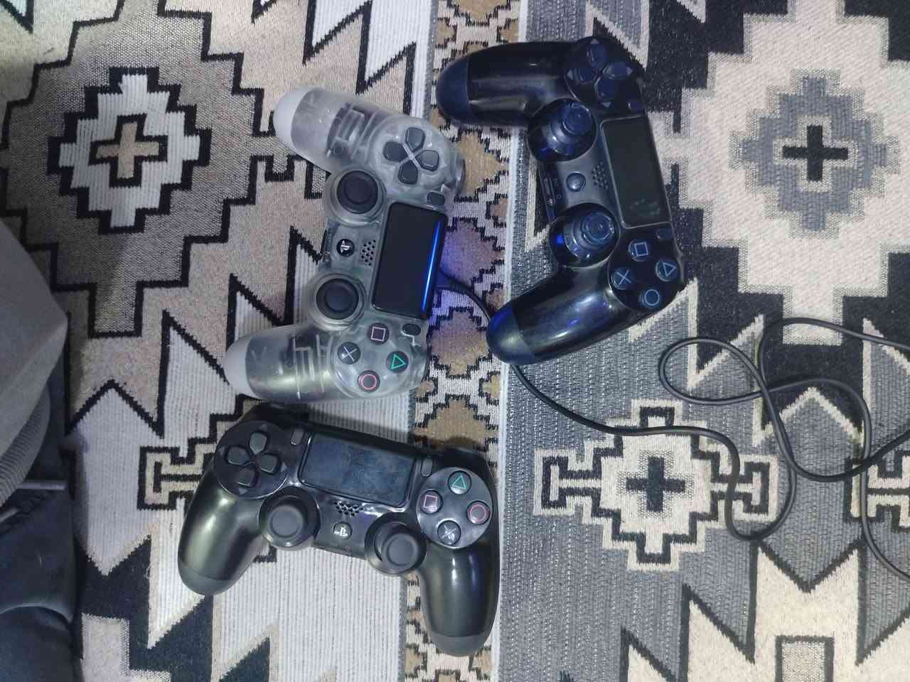 سلام عليكم بلي 4 سلم للبيع
ذاكره 500
ويا 3 يدات
و 3 اقراص
كامل مكمل مابي اي نقص عل فحص
سعر 175 وبي مجال قليل حك الجيه
مكاني بغداد الدوره حي الصحه
رقم ***********
