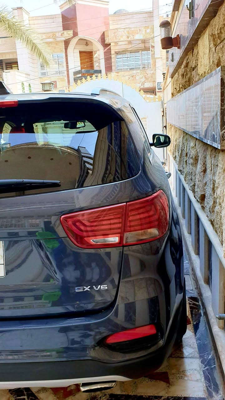 كيا سورنتو 2019  رقم بغداد الون فيلي وارد امريكي الحادث خفيف جدن خشم الجملغ مع جزء بصيط من البنيد الحادث صطحي مكفوله بدون دواخل محرك 6 تبريد 3 قطع 4 انضمه قياده تشغيل بصمه ابواب بصمه صندوق بصمه كشنات جلد اشاير بل مري استيرن تدفه كشنات امامي تدفه تحكم استيرن كامرا دواره رادار نقطه عمياع شحن موبيل تبريد شاشه العداد شاشه المرغوب جام 4 اوتو اريل نفكيشن تحكم استيرن السياره ليبل واحد وجاهزه من كلشي وبدون نقص بسمي تحويل مباشر السعر 215 وبيه مجال الشراي مكاني بغداد البلديات ***********
