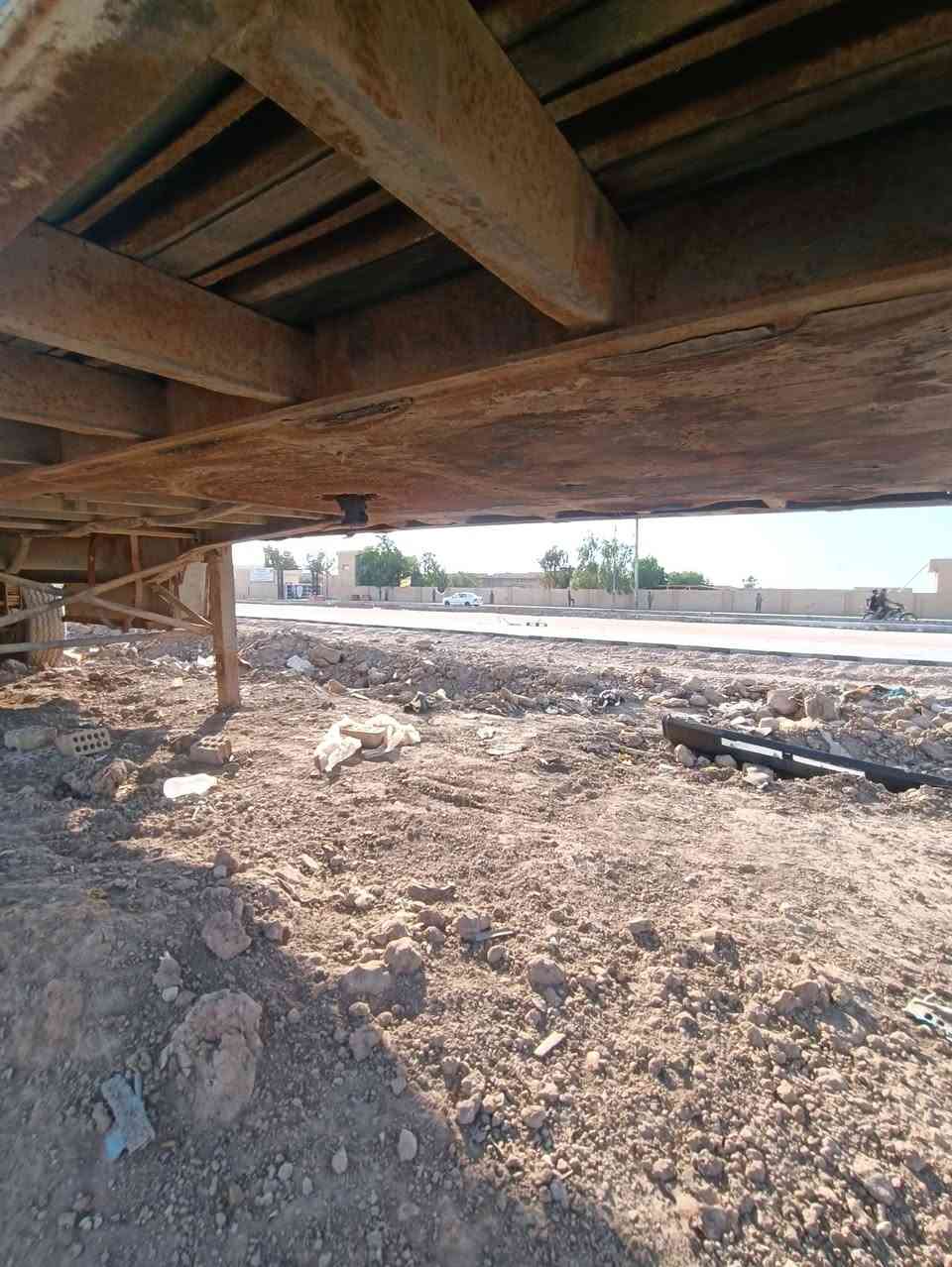 سكانيا 91 للبيع
عربانة فلات مرسمة
تايرات حرفش 
خيط بخار بالمكينة
***********
