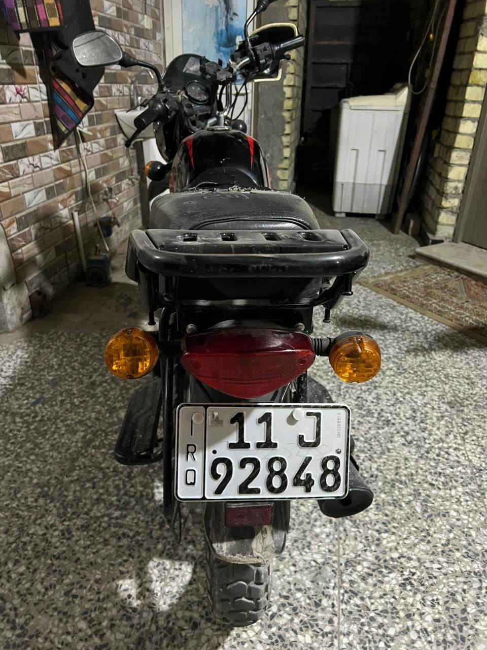 السلام عليكم بوكسر جبلي مديل 23 
مرقمه لوحات نكليزي سنويه بسمي يعني ماتعبك بتحويل 
دراجه مكينته مجفته تجفيت شركه تجي شوف بعينك 
ما ناقصه شي الراغب بشراء يتصل ***********
مكاني البلديات
