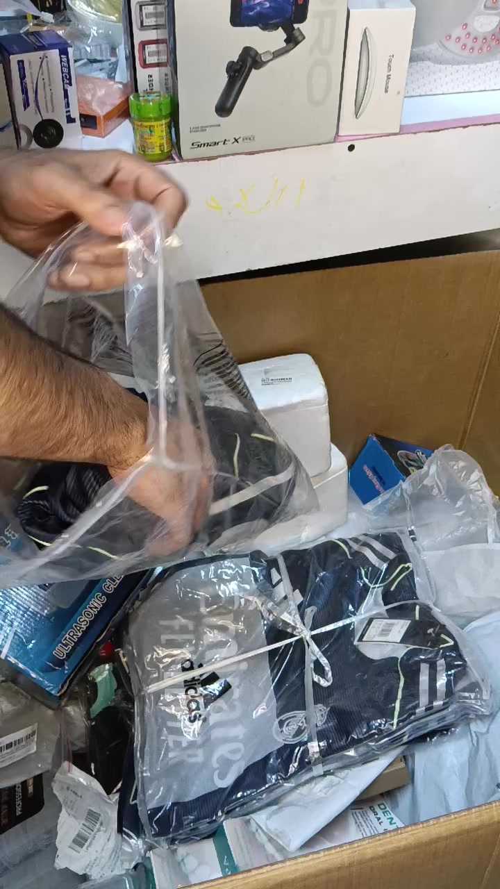 دريزات ريال مدريد قياسات مختلفه
مفرد القطعه ب 10 وشلع الزوج ب 15 
مكاني بغداد البلديات 
توصيل موجود


**إذا كنت صاحب هذا الإعلان وتريد حذفه لأي سبب، رجاءا أرسل رسالة إلى الدعم الفني**