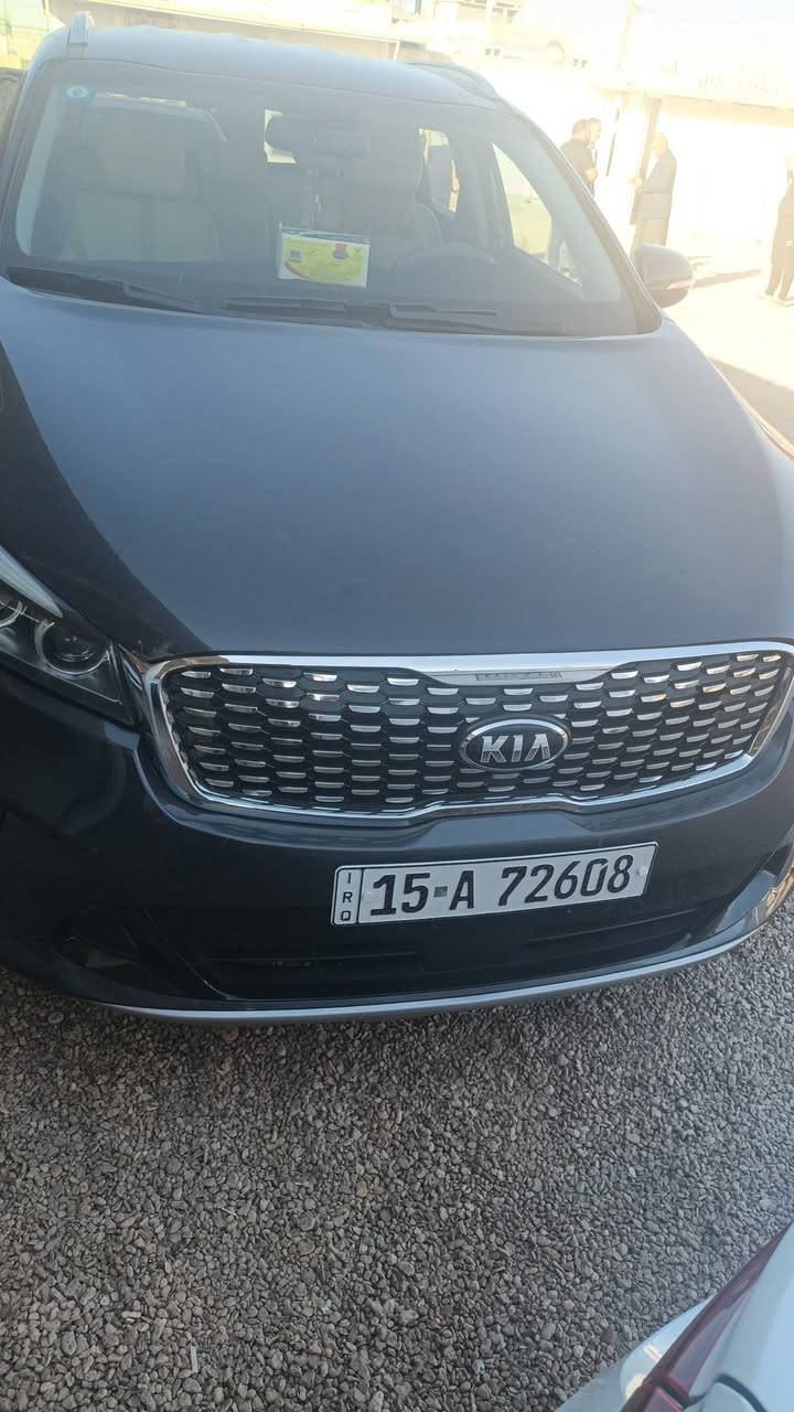 سورنتو 17 امريكي بيها بس دعاميه القدام فقط اربعه سلندر السعر 175 وبها مجال بسيط تواصل على الرقم بدون فيس ***********
