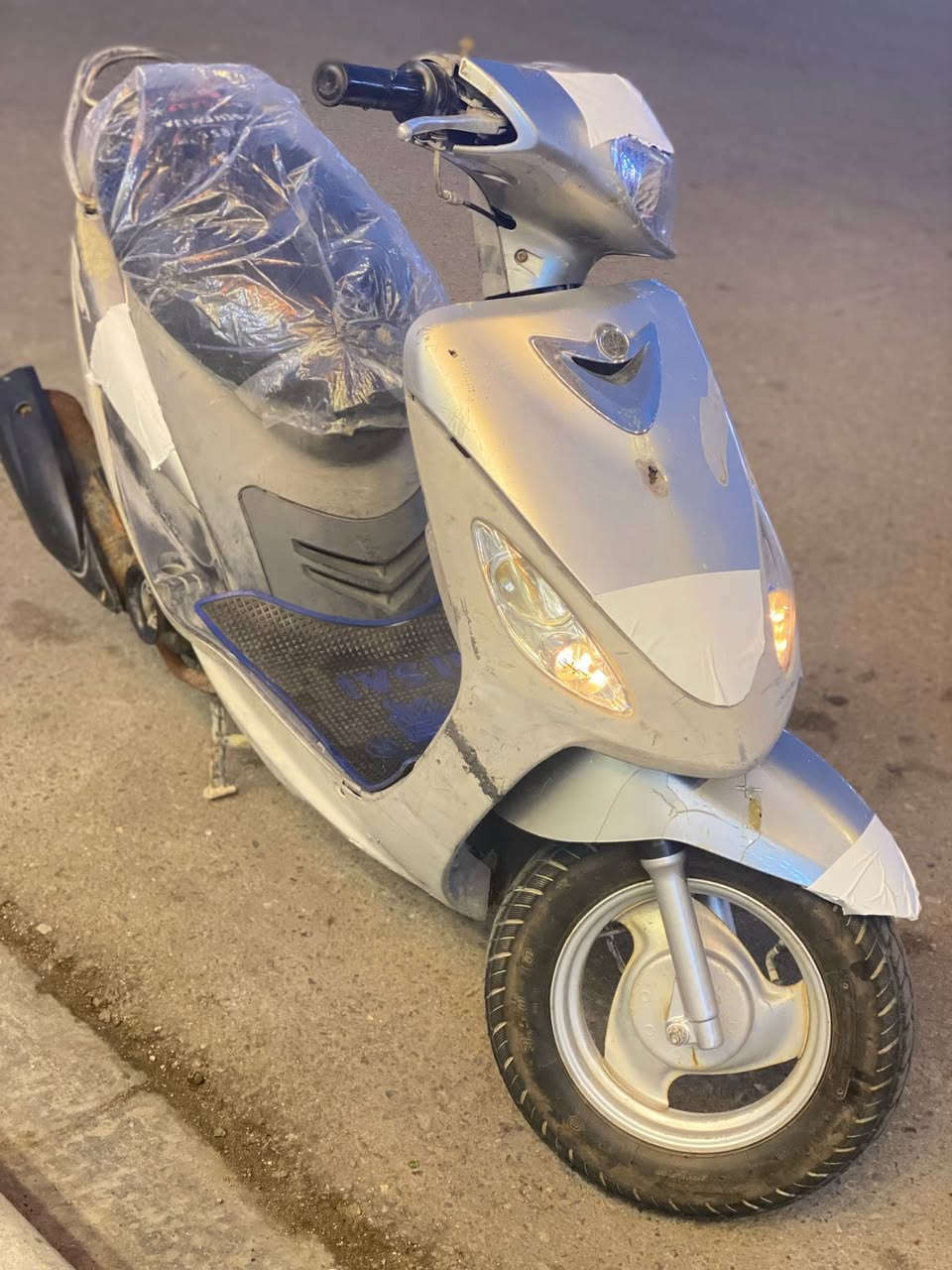 سلام عليكم ماكس قجمه مكينه ما مفتوحه دراجه بلاد 49 سعر 750 عنواني مقابيل طب العدلي رقم ***********
