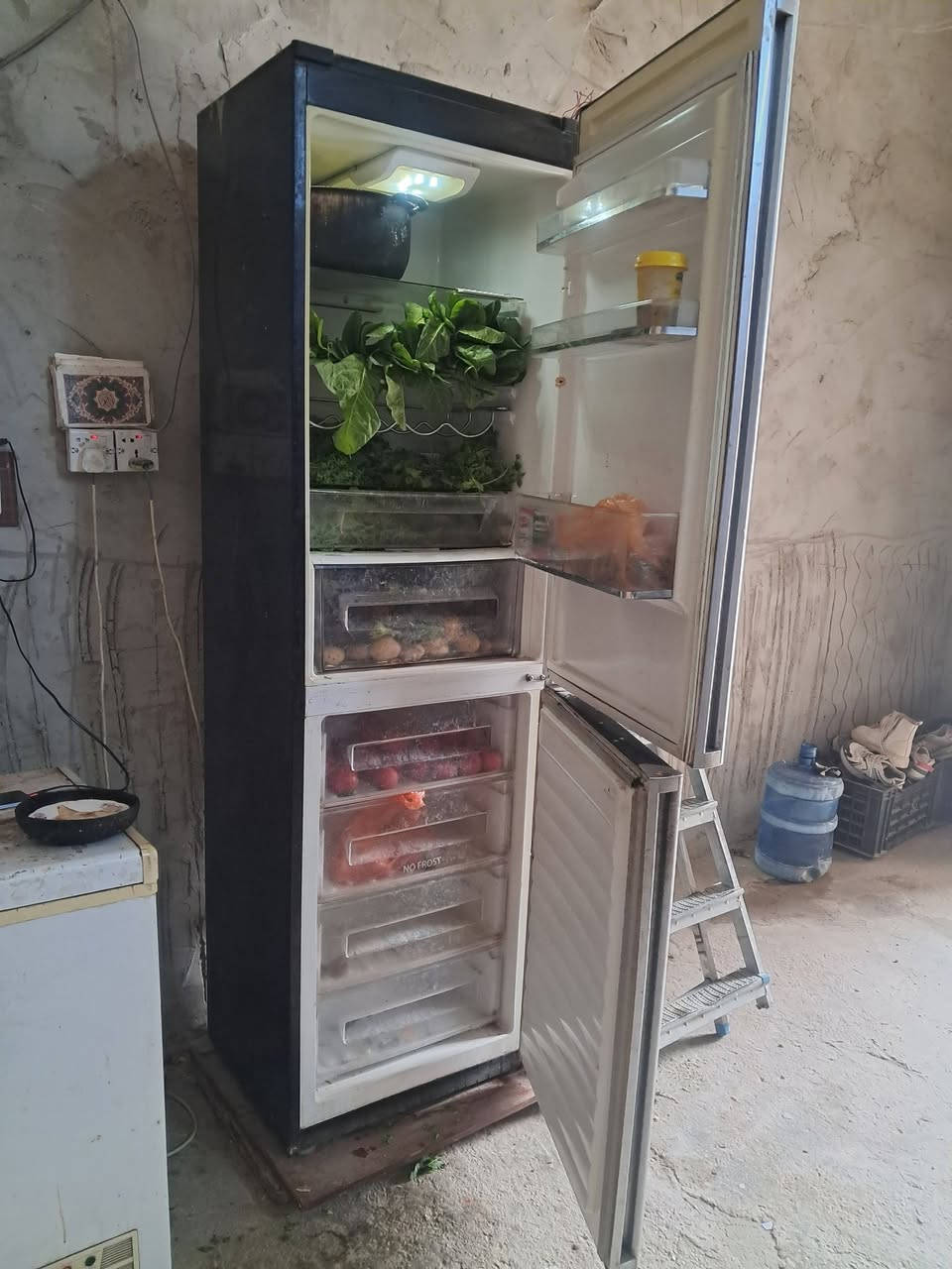 ثلاجه مجمده بنفس الوقت السعر 150 تبرد ولاكن بيه نقص غاز العنوان نجف ابو صخير


**إذا كنت صاحب هذا الإعلان وتريد حذفه لأي سبب، رجاءا أرسل رسالة إلى الدعم الفني**