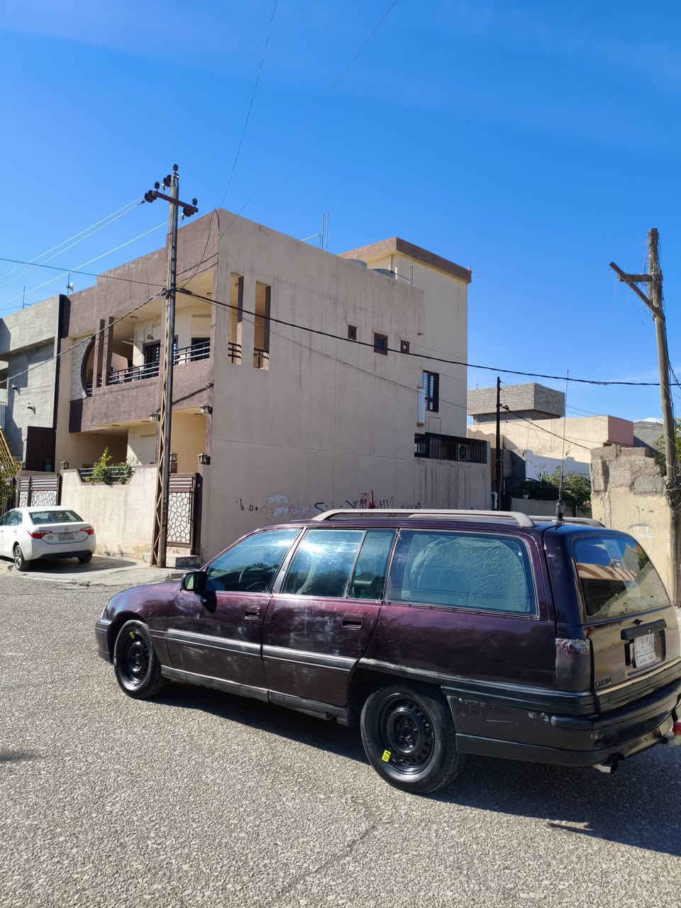 سلام عليكم شباب 
البيع او مراوس ويه بي ام 525
اوبل اوميكا شتيشن كير مكينه بطه فيشه و بطل 3000vvT-i جدد حاويه رقم كركوك سنوية نافذه من2019سياره شرط تحويل ول وكاله مكان سياره كركوك 
سعر 34
رقمي***********
