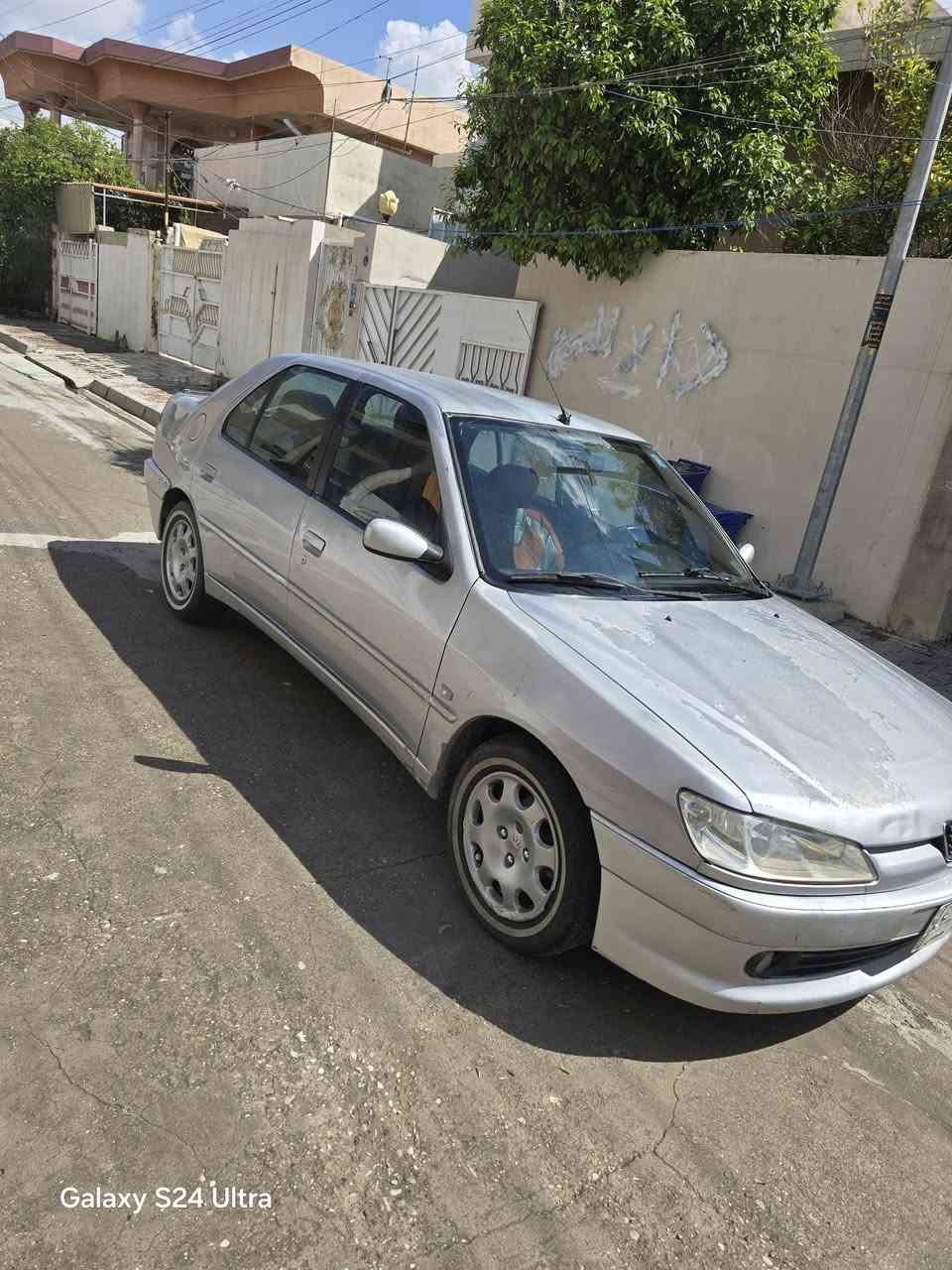 السلام عليكم
للبيع بيجو ٣٠٦ مودي ٢٠٠١  رقم بغداد مشروع وطني صاحبها بكركوك ومكانها كركوك 
السيارة مابيها طخه فقط بدعامية واللايت انكسر جامه مالته 
والصدر بي صوت دبلات سليمه تبريد  ما شاء الله كير محرك مكفولات 
السعر ٣٨ وبي مجال 
السيارة شغل وامشي ودهن راقي  
***********
