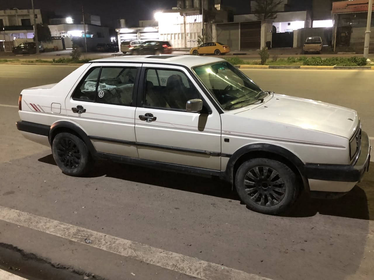 جيتا موديل ١٩٩١
بدون سبوغ ، سنوية لحد ٢٠٢٩ ، بي کوبون بنزین ، 
سعر ٣١$
رقم موبایل 
***********
***********
