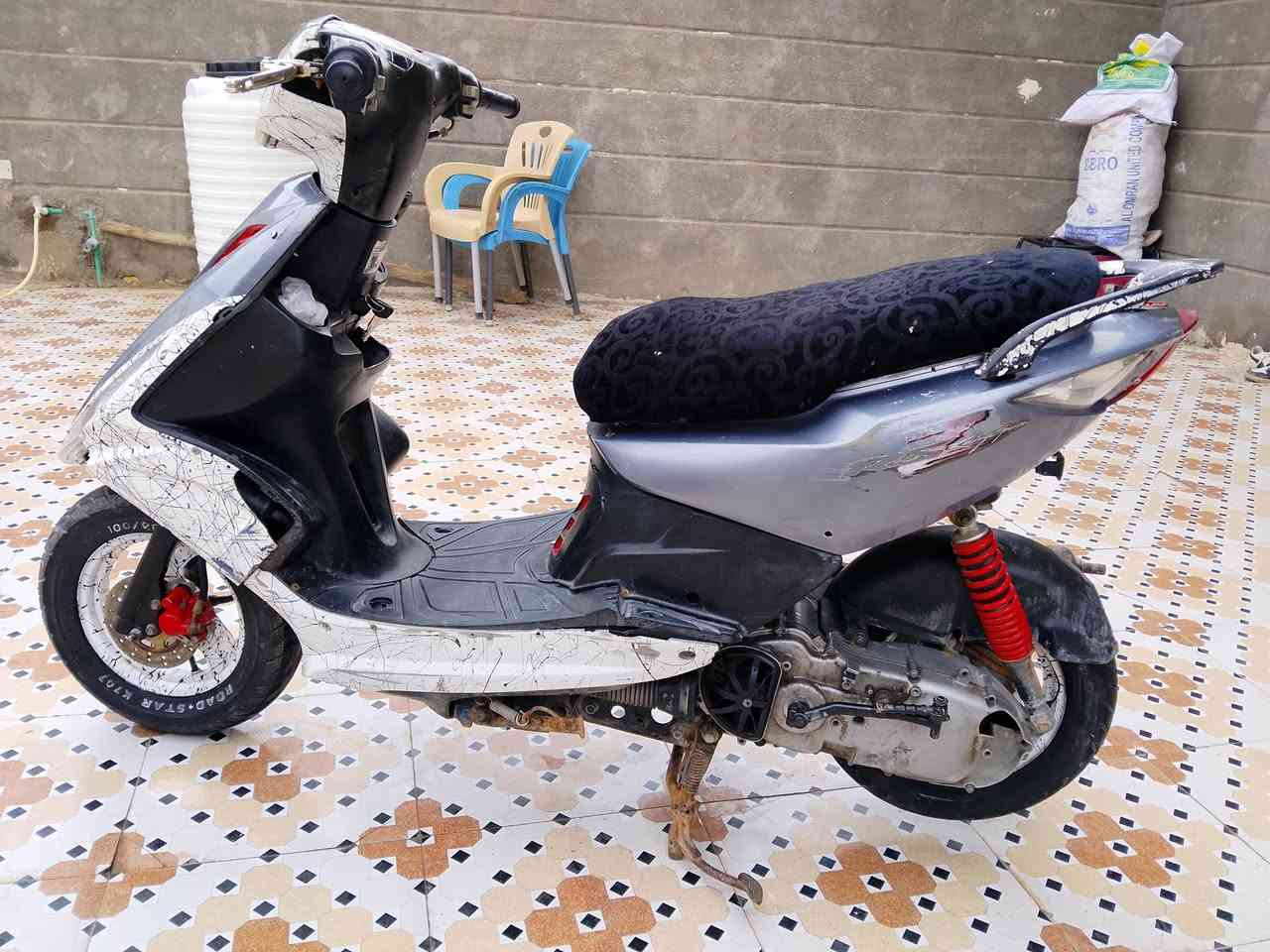 سلام درجة ماكس مضلع البيع درجة نضيف مكينة خير من الله بيه كابرتري قفاز ضفيرة جديد شغله هندر واحد السعر 250 مكان بابل القاسم وهذ رقمي *********** والمو شراي لا يرسل
