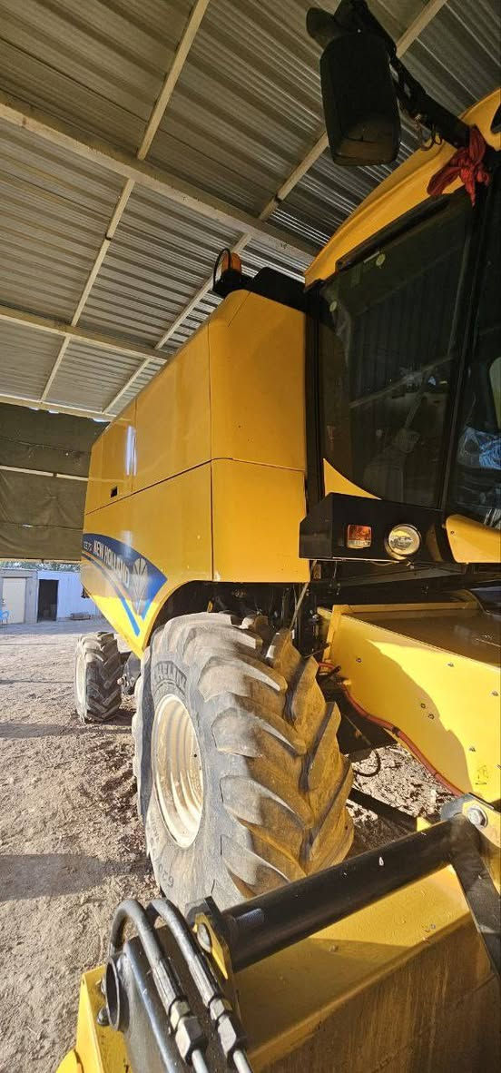 حاصوده خمسه بلم للبيع دبل درام مشتغله ١٤٠٠ ساعه علا وضع لشركه ***********
