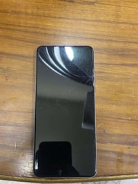 جهاز ريلمي c65 ذاكره 256 كلشي شغال وبي كسره بالشاشه موضحه بالصور مماثر...