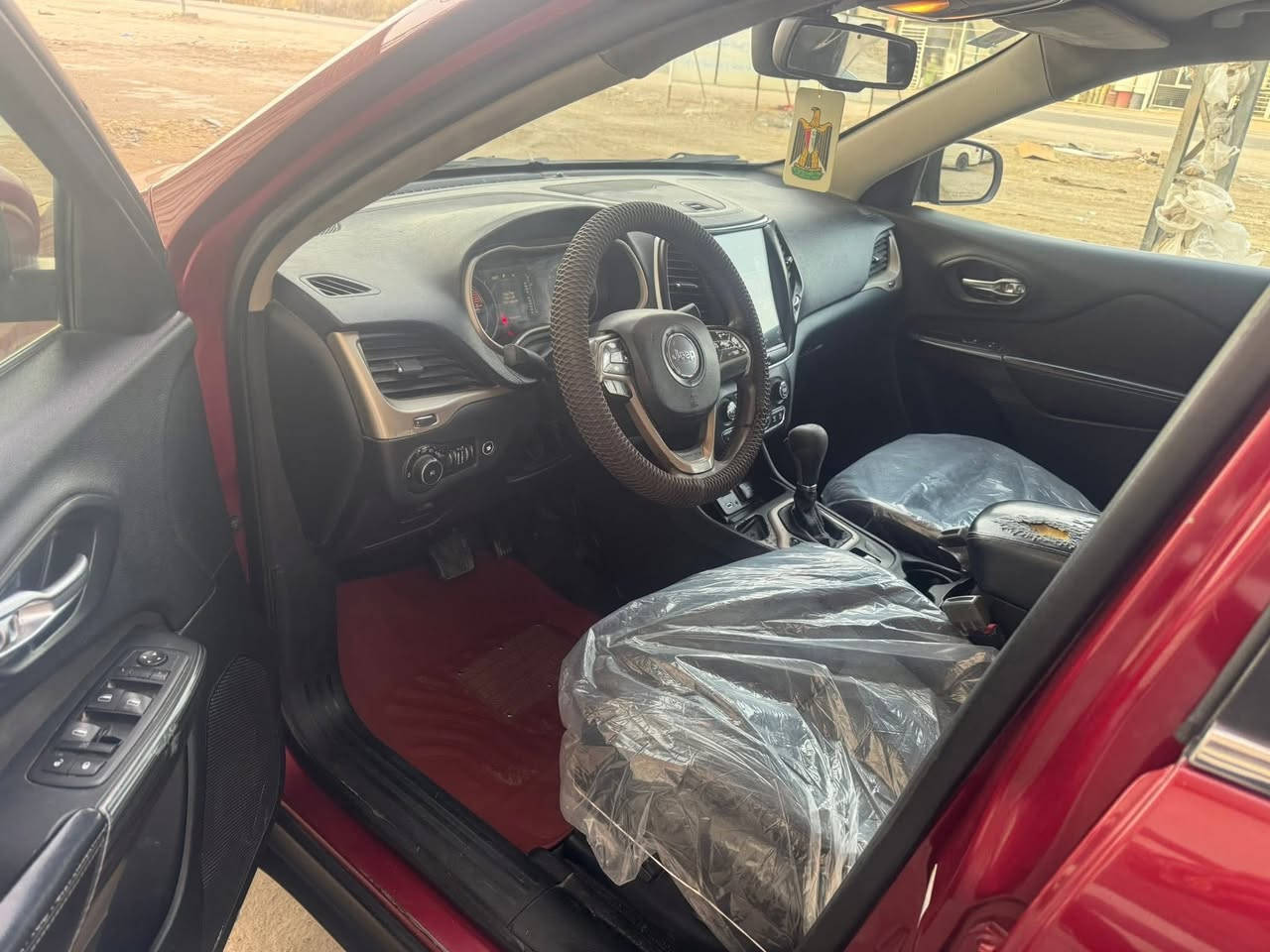 جيب بزون موديل 16 رقم ذي قار انكليزي وارد امريكي حادثها باب امبدل وجاملغ بيه صبغ الخلفي كير ومكينه كفاله حداده جديده تبريد قطعتين حجم المكينه 3200سته اسرندر سونار ويه الصور وشوفه سعرها 118 وبيها مجال مكاني ناصريه الفضليه الشراي يتصل ويدلل
***********
