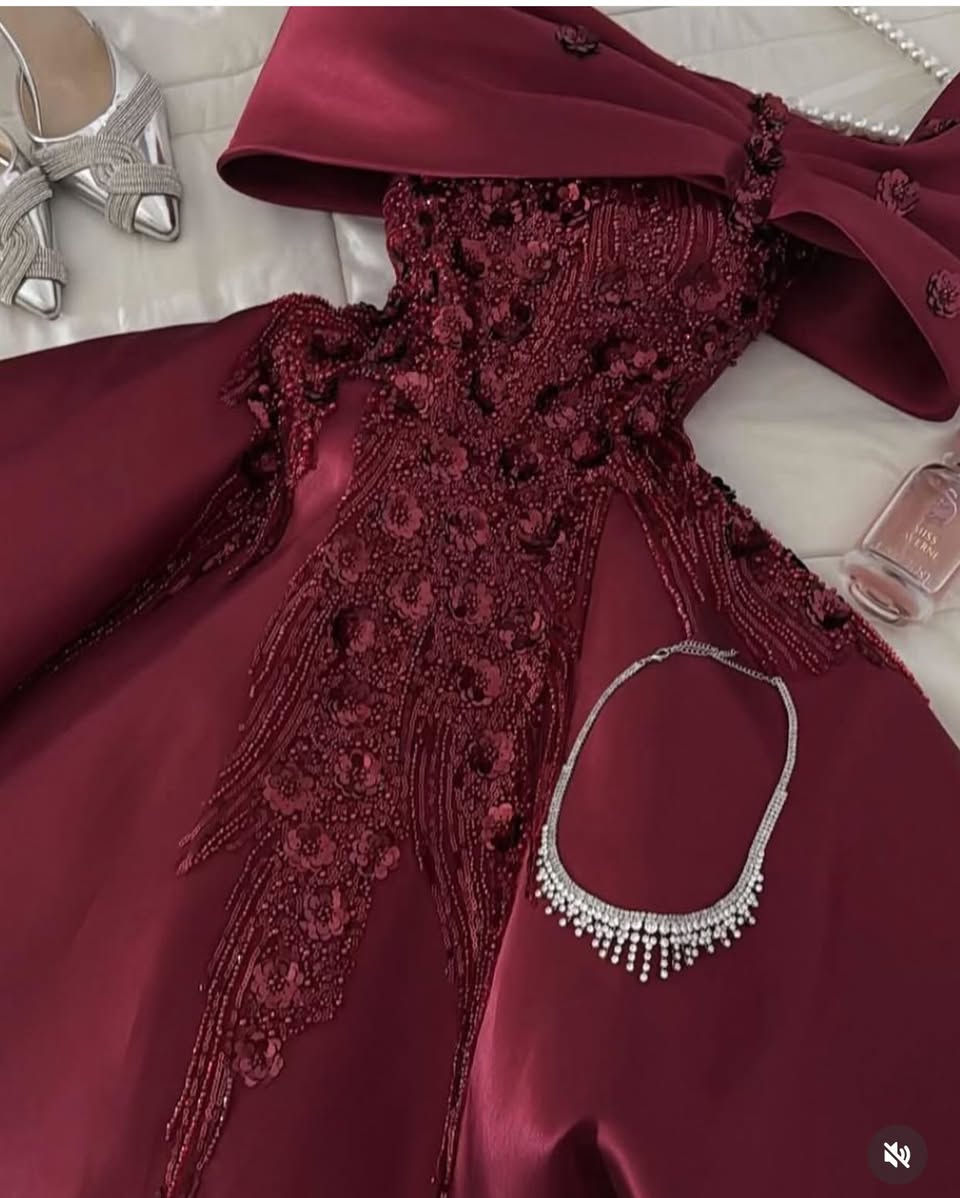 بنات عندي ذني البدلات كلش فخمات وراقيات 
وكل وحده وقياسها وسعرها بس كلش كلش مناسبات اسعارهن 
والمدات اربعتهم ب١٢ الف جدد مامستخدمات والحذاء ب١٥ الف هم جديد مامستعمل 
الي تريد شي منهم تراسلني وتدلل ❤️❤️


**إذا كنت صاحب هذا الإعلان وتريد حذفه لأي سبب، رجاءا أرسل رسالة إلى الدعم الفني**