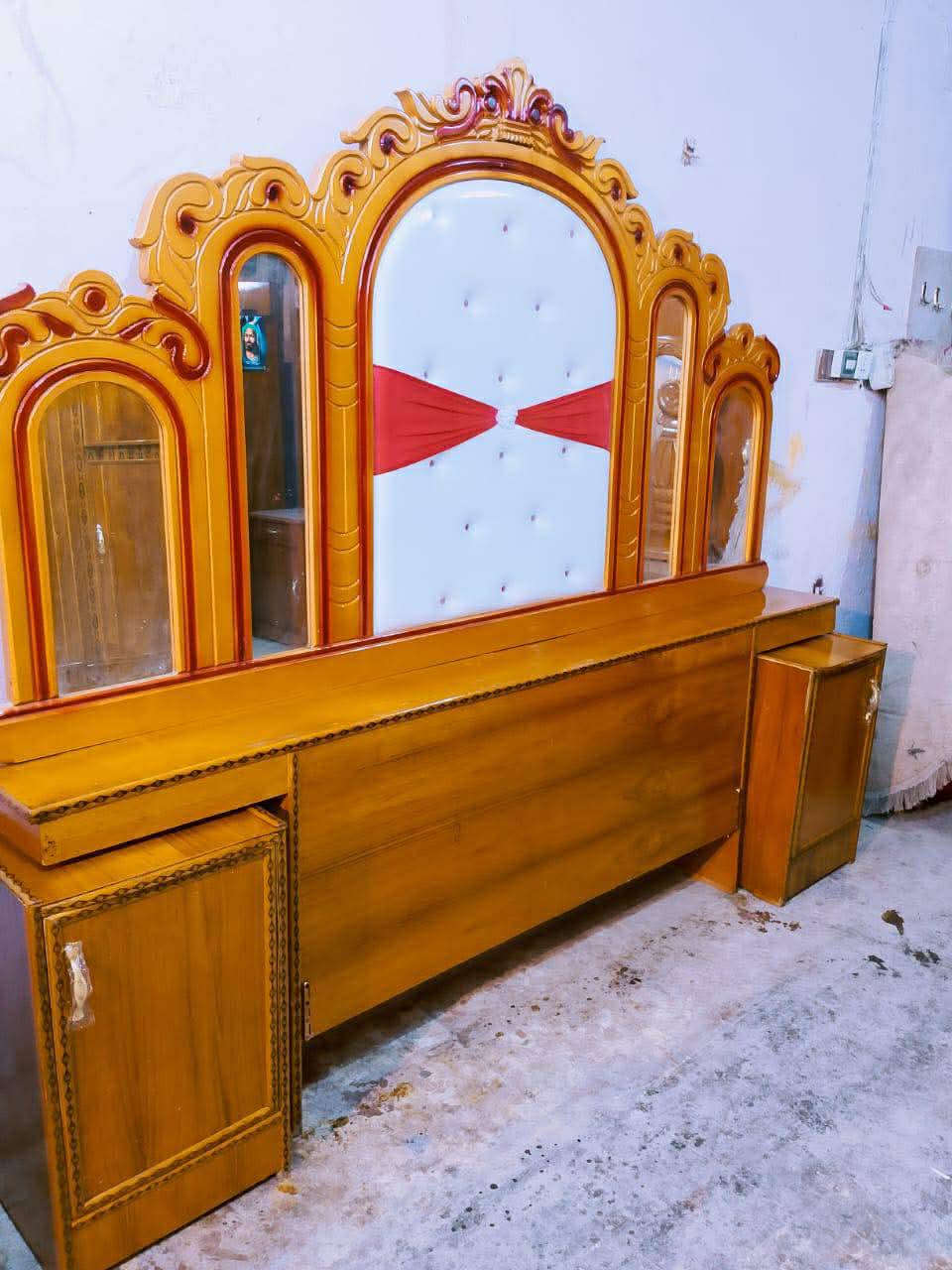 غرف كلشي يمنه موجود 🤷‍♀️


**إذا كنت صاحب هذا الإعلان وتريد حذفه لأي سبب، رجاءا أرسل رسالة إلى الدعم الفني**