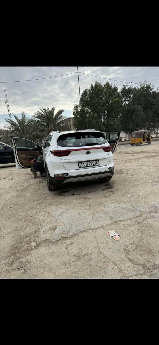 السلام عليكم عنده سبورتج 2019 خليجي جيتي لاين السونار بل منشور ماشي91الف سعره 190$-لا ستفسار ع رقم ***********
