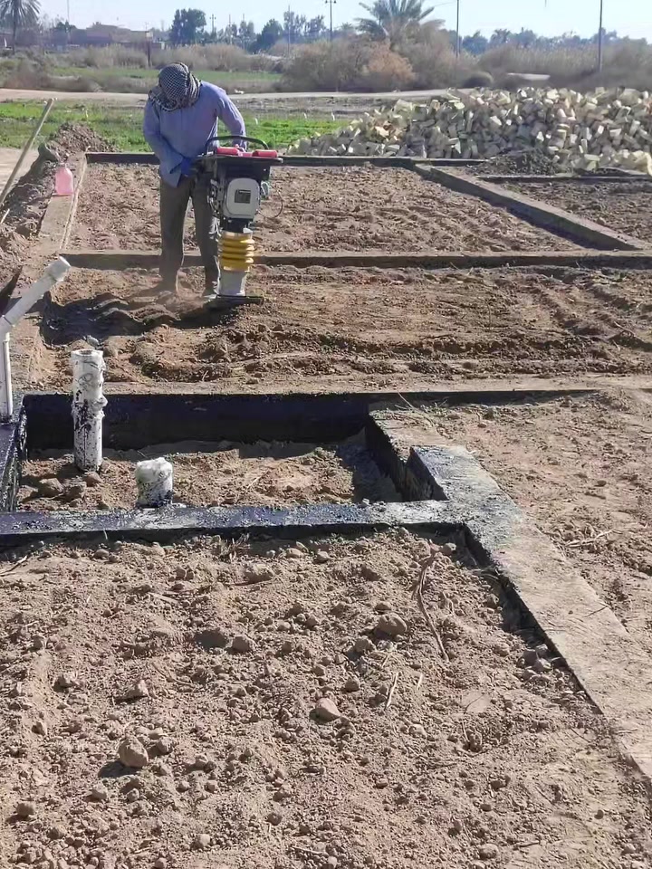 خابرني واني اجيك لبيتك 
نشتغل حسب الطلب كرسته وعمل الاتصال *********** أبو أيمن عمل كافه الارضيات
