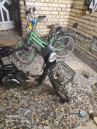 ورحمه الله وبركاته دراجه شحن نظيفه موديل 23 جديده بطاريات مشدودات جدد ...