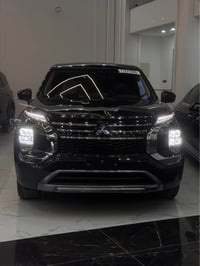 اوتلاندر ٢٠٢٥ • محرك ٢٥٠٠ • مشى ٣٠٠٠