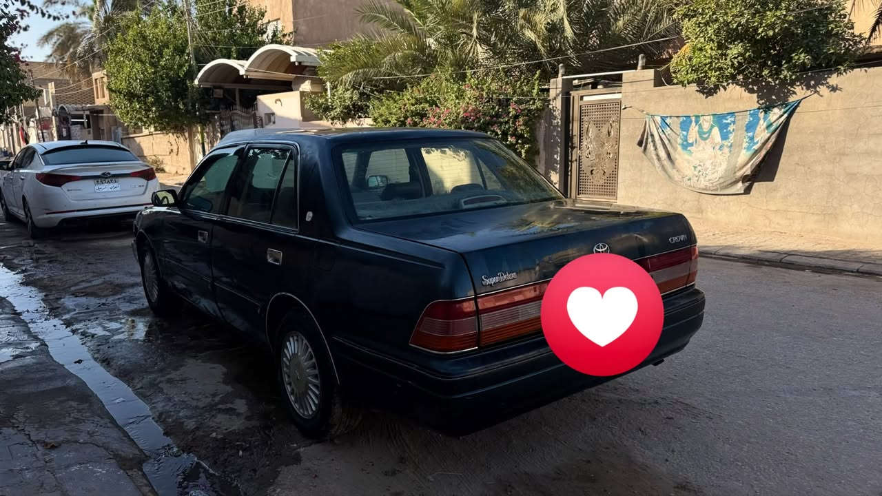راس الثور تكم بلادي  مكينه وكير بالصندوق
مكينه ٢٥٠٠
رقم إنكليزي 
كفاله  كص وأصوليات والضربة القوية
داوخل نضيفة صبغ حزام فقط  للجماليه 
بسمي السيارة مكاني نجف 
‏***********
