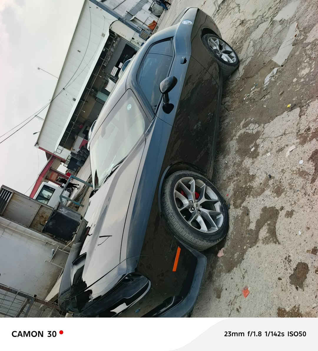 جالنجر كاتي GT
موديل 2023
لون اسود
بيها صبغ خمس 5️⃣ قطعه
بجم كبس بدون شاصي
تترقم ابشرط اربيل دهوك سليمانيه 
سعره 165 و بيها مجال
رقم ***********
